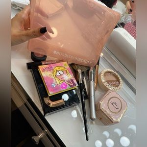 Makeup bundle!